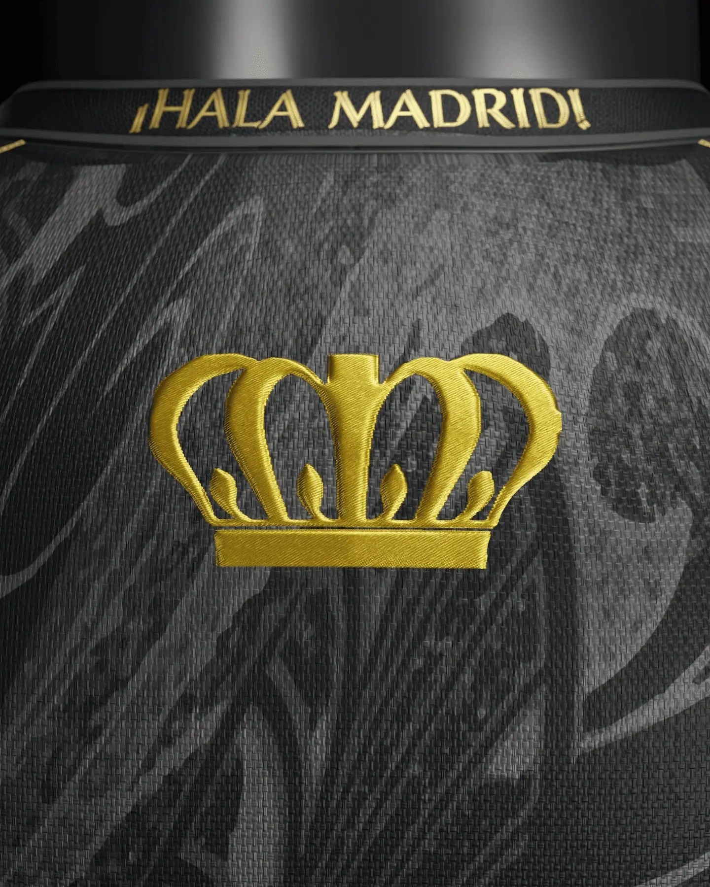 Couronne sur maillot du Real Madrid noir